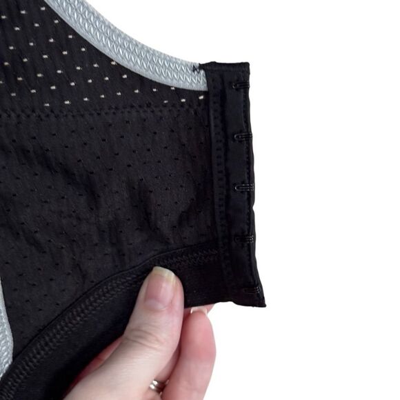 Glamorise- Elite Performance Adjustable Wirefree Sport Bra #1167 Black Gray, 38H - Picture 12 of 14